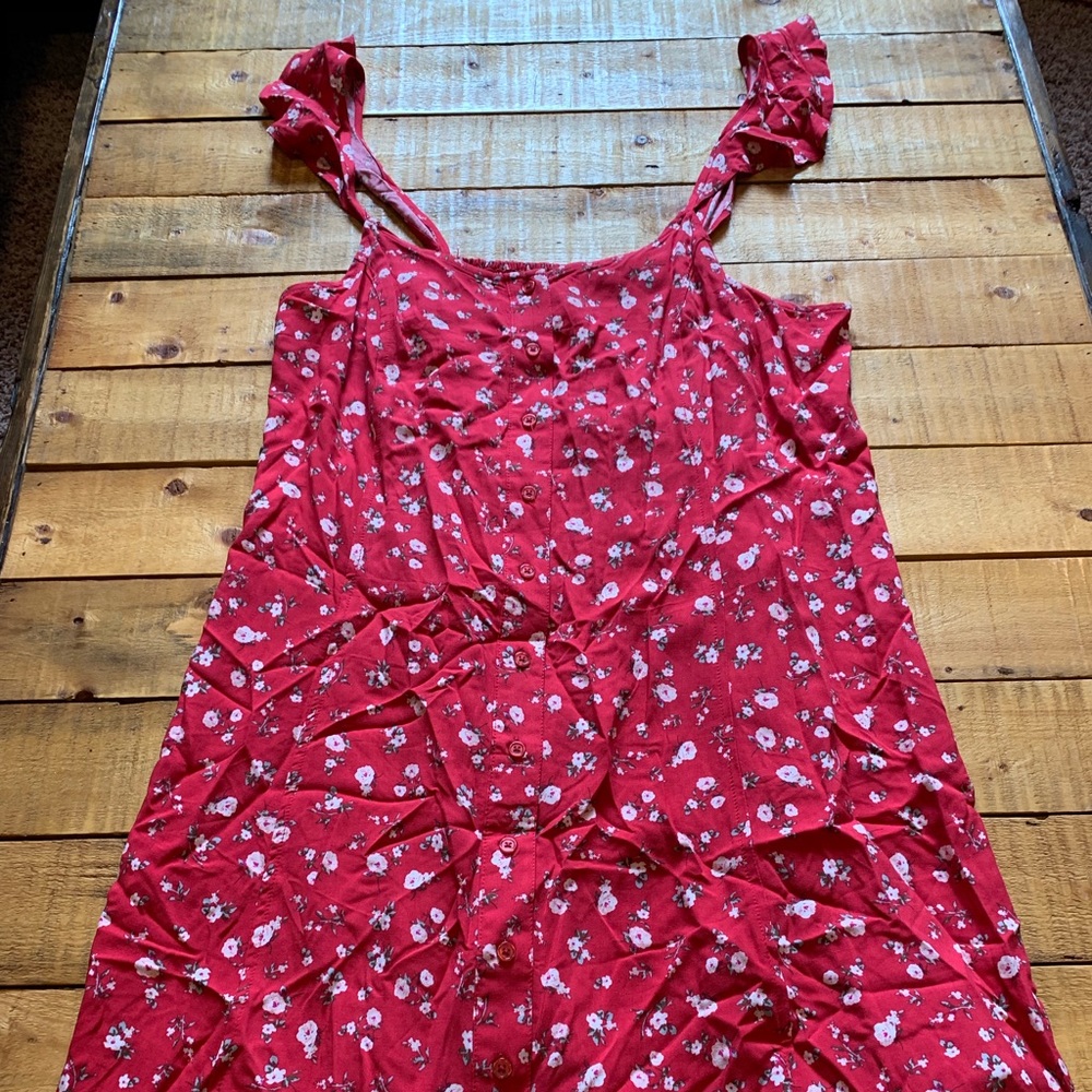 NWOT Ruffle strap floral dress